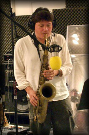 Miguelsolo2.jpg (33652 bytes)